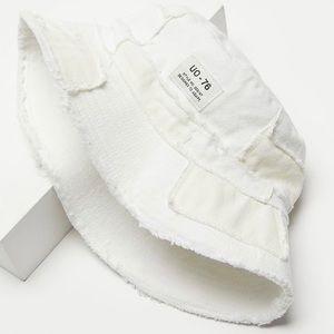 Urban Outfitters bucket hat